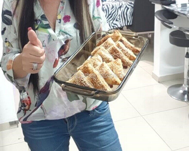 בורקס במילוי ברוקולי בצל סגול גמבה ותפו"א