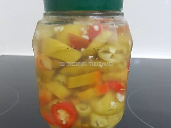 פלפלים כבושים חריפים