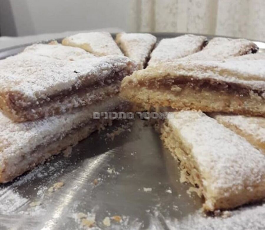 משולשי פריך עם ריבה פרווה