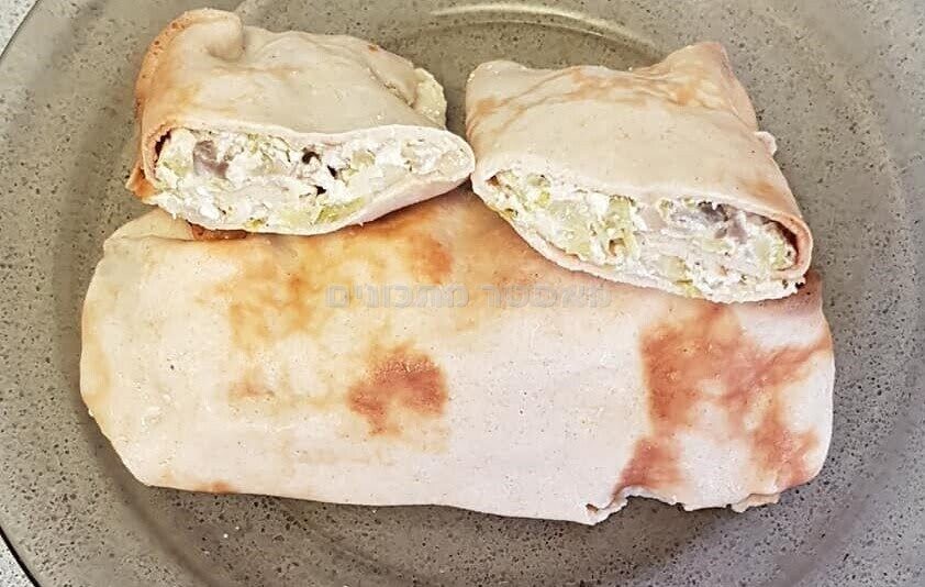 בליניצס במילוי גבינה וברוקולי