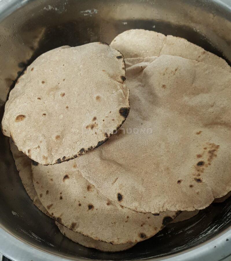פיתות דקות מקמח מלא במחבת