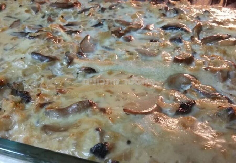 פשטידת בלינצ'ס ופטריות