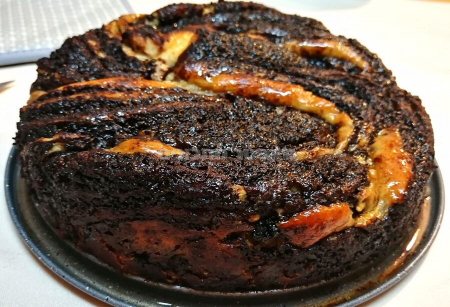 עוגת שמרים שוקולדית בטירוף