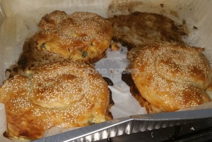 בצק פילאס מלא גבינות ותרד