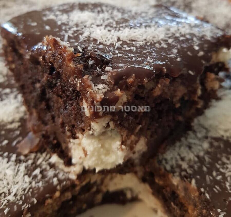 עוגת שוקולד שמנת וקרם קוקוס