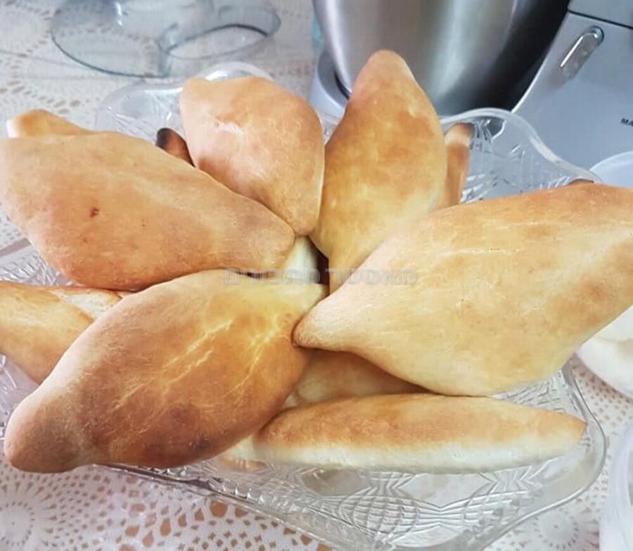 לחם (הסאמון) שאוכלים בעיראק טעים