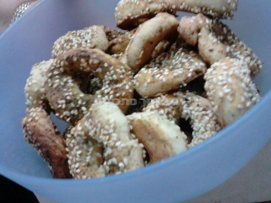 כעכים עם שומשום וזעתר