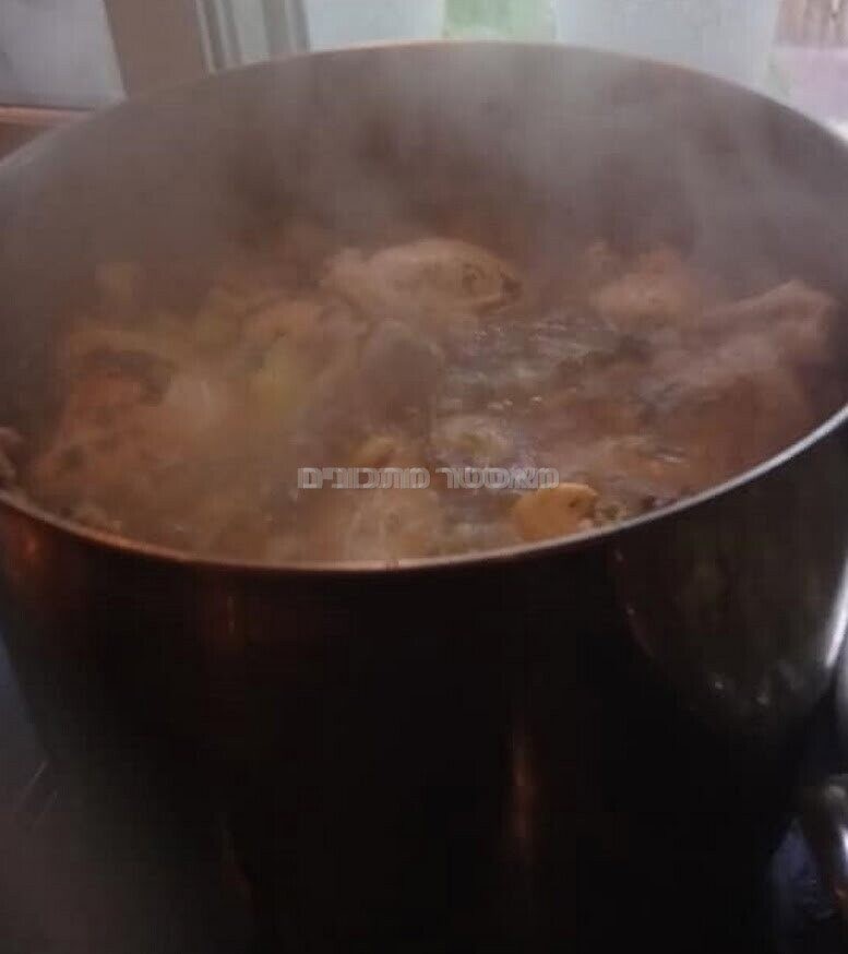 מרק עוף לקוסקוס