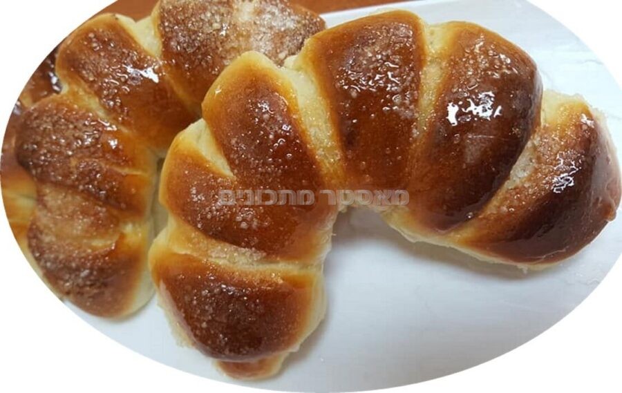 קרואסון חלבי במילוי שוקולד/ללא מילוי