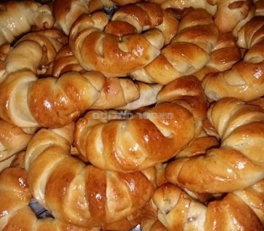 סהרוני קינמון … מבצק שמרים ללא התפחה