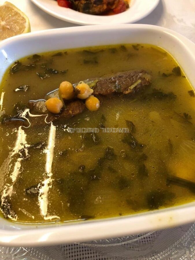 מרק בשר עם גרגירי חומוס 🌺