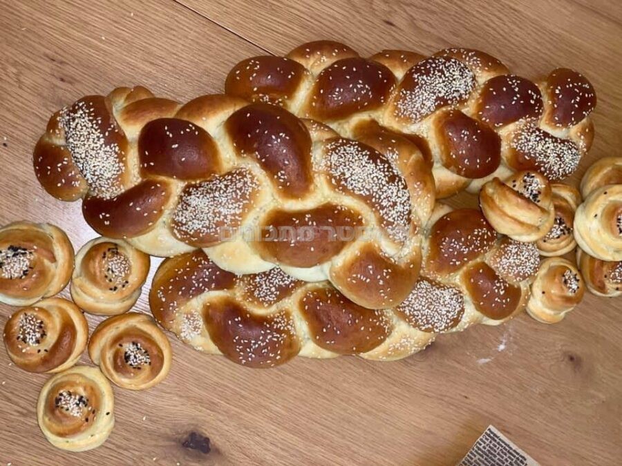 חלות שבת קליעה מ 4 רצועות