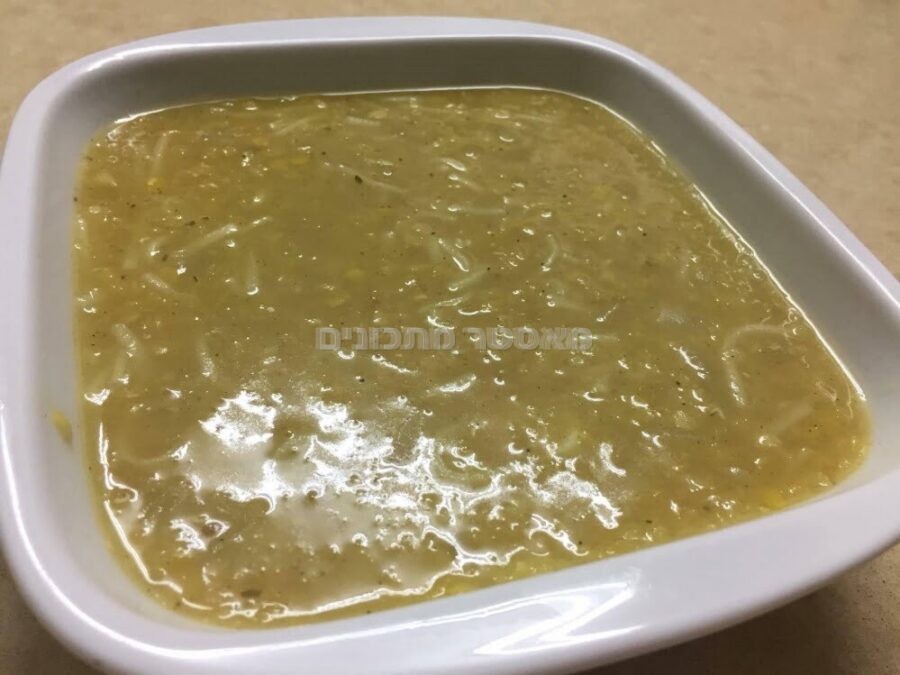 מרק עדשים כתומות