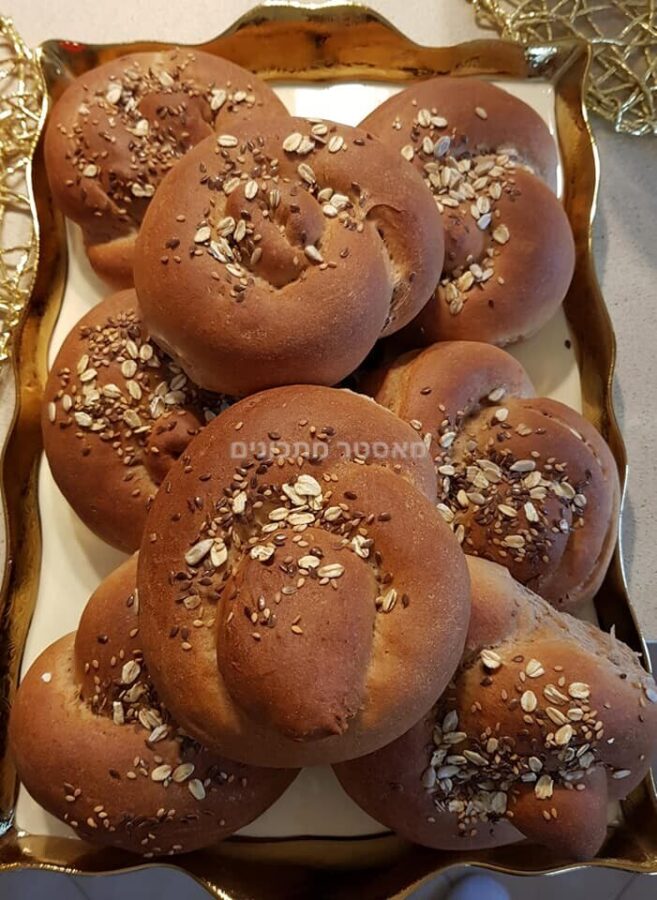 לחמניות 100% קמח כוסמין מלא (הן רק שלי😘)
