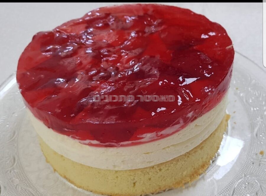 עוגת טורט שמנת מתוקה וג'לי