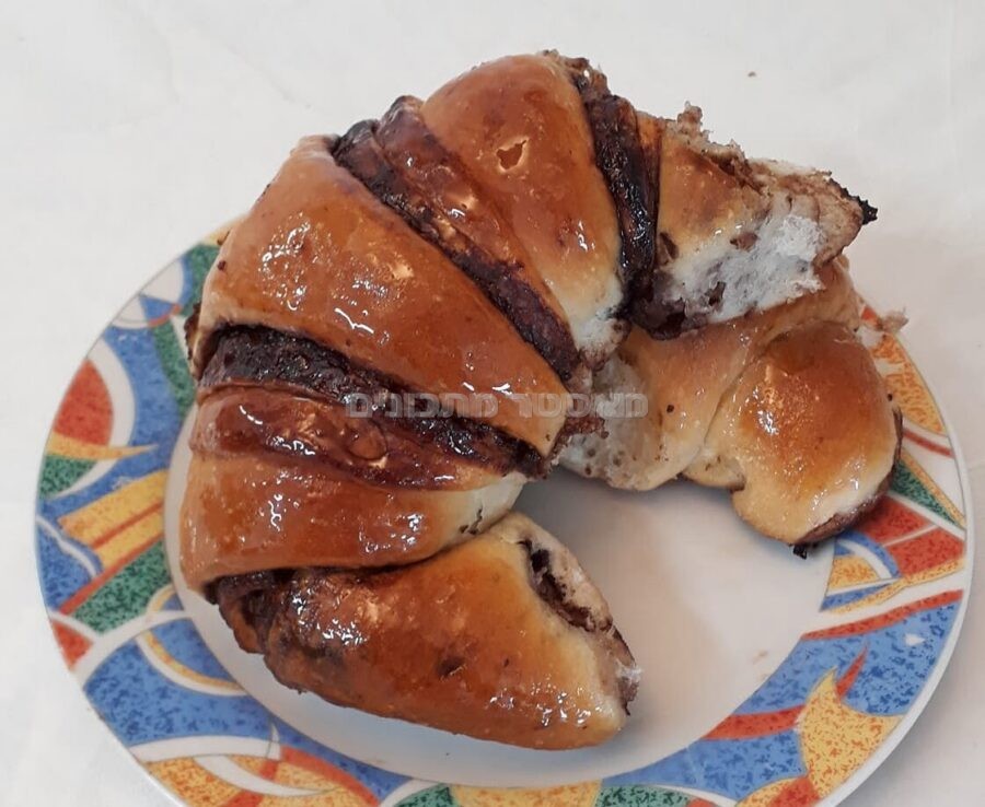 קרואסון שמרים במילוי שוקולד 🥐🥐