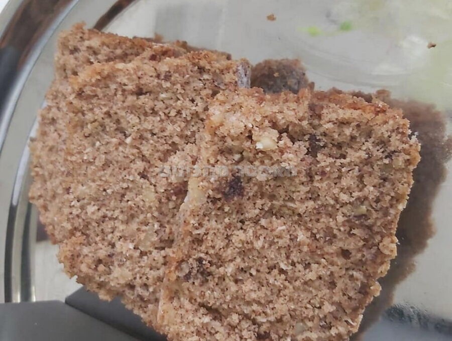 עוגת אגוזים בחושה