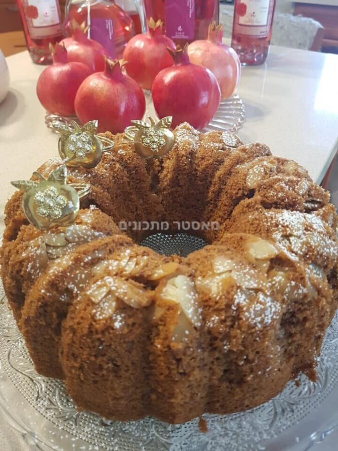 עוגת דבש מתובלת באניס וקינמון