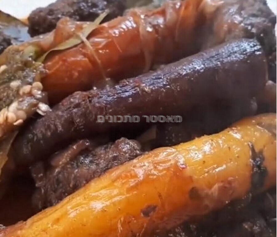 תבשיל בשר בקר עם ירקות שורש