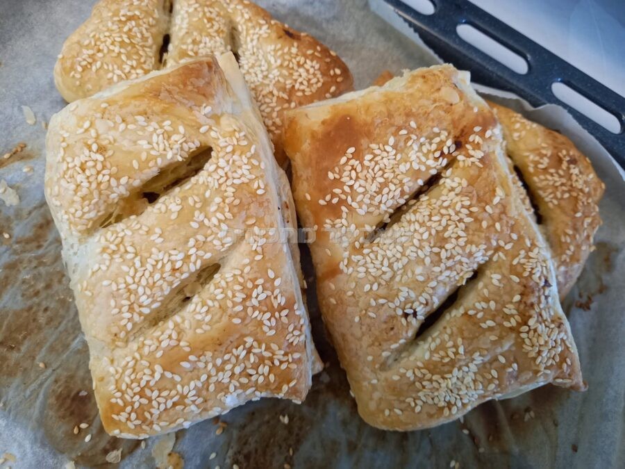 בורקס נוסטלגי. ….במילוי בשר ופטריות