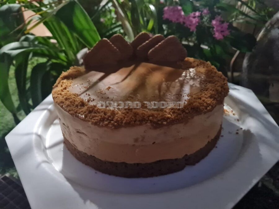 עוגת לוטוס ריבת חלב