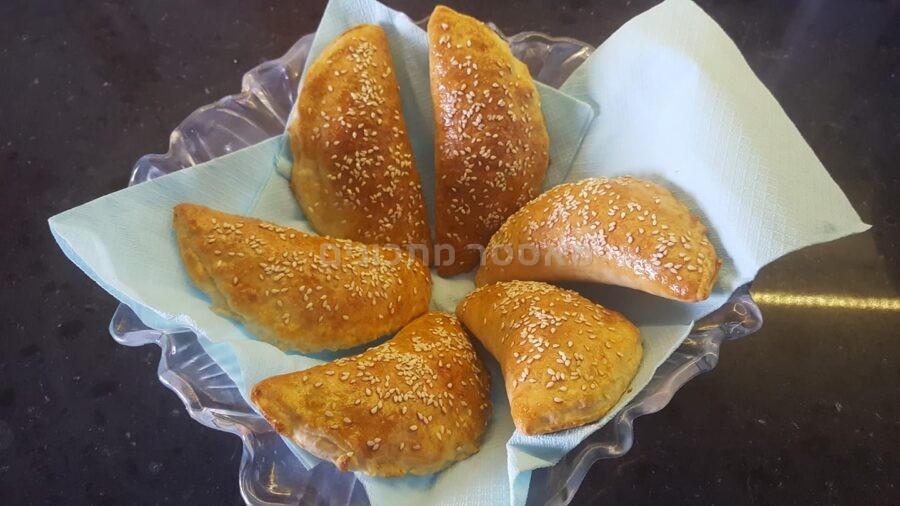 סמבוסק במילוי גבינות