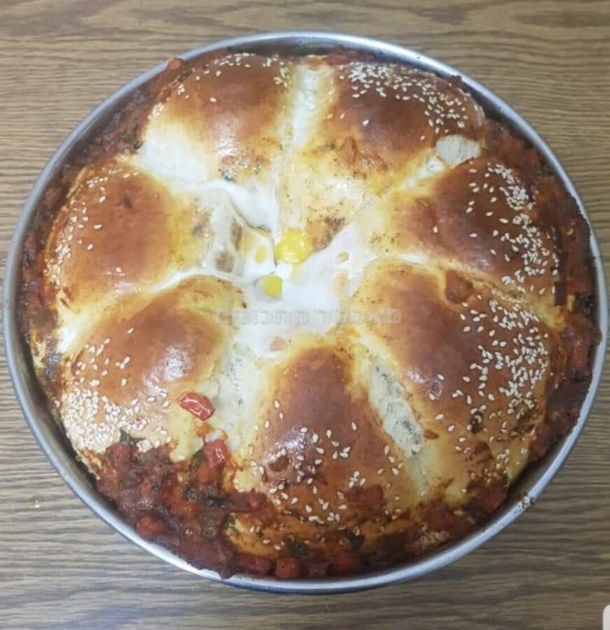 עוגת שקשוקה במילוי גבינות