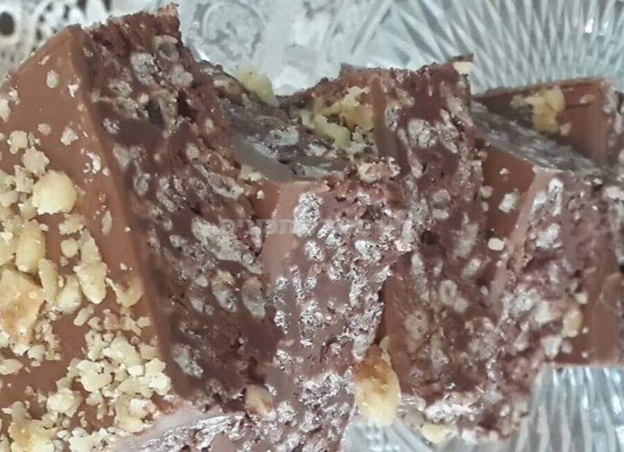 קוביות שוקולד חלב ופצפוצי אורז