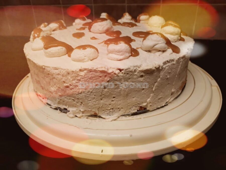 עוגת ריבת חלב🎊🎊🎈🌷🌷
