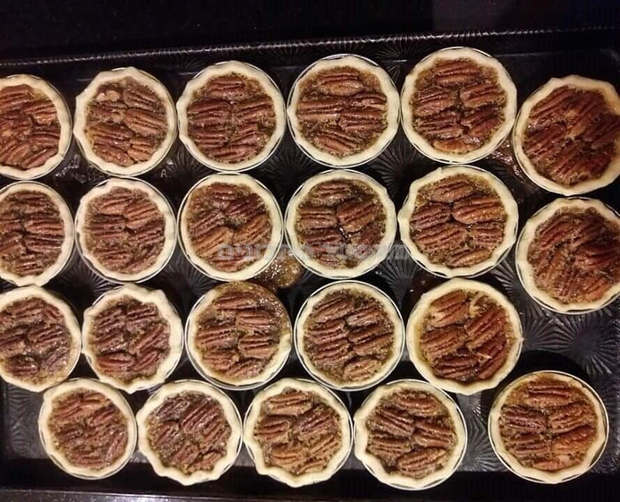 פאי פקאן עם שוקולד וסוכריות טופי