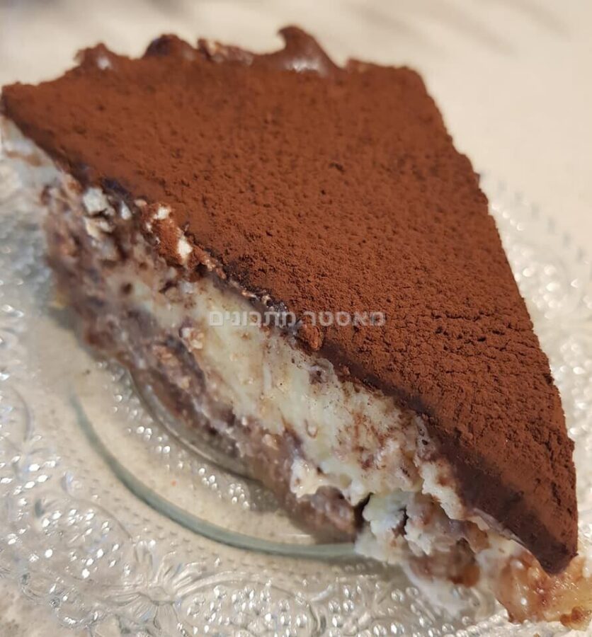 עוגת שמנת אפויה עטופה בגנאש