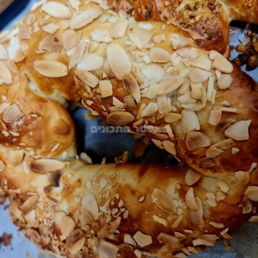 חלות עשירות …לחלת מפתח, לב אחדות, לחמניות מהודרות ועוד