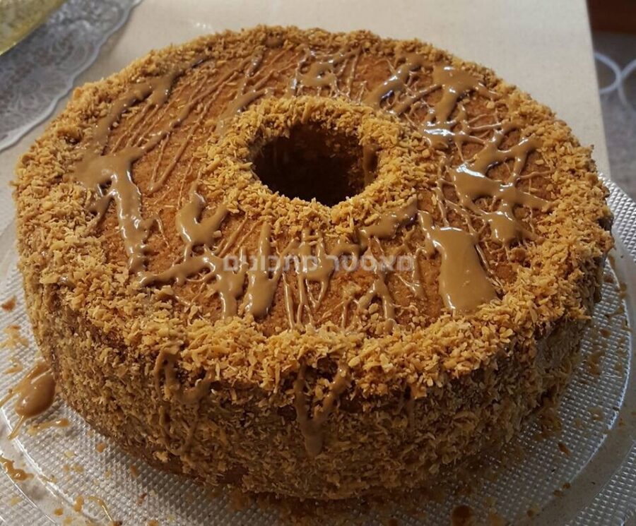 עוגת קוקוס רום וקרם לוטוס