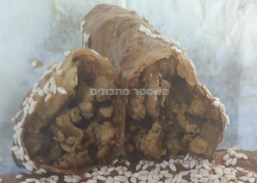 בורקס מדפי אורז במילוי בשר טחון ופטריות