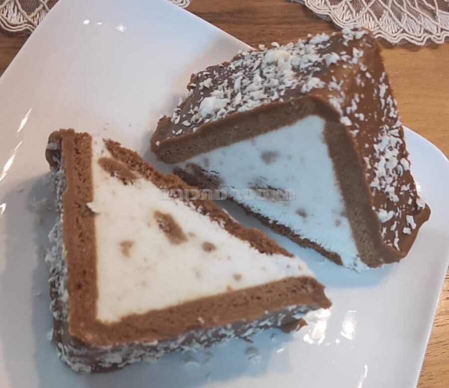משולש לוטוס