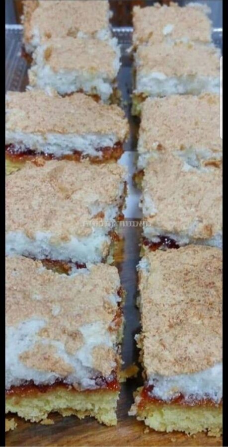 עוגת קוקוס עם ריבה