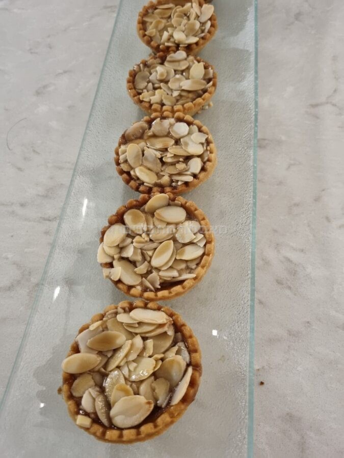 בצק פריך עם חלבה ושקדים❤…עוגיות אישיות (במאפניס)