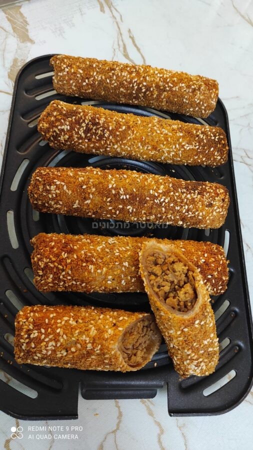 טורטיות ממולאות בשר בציפוי שניצל