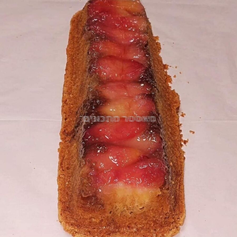 עוגת שזיפים בחושה