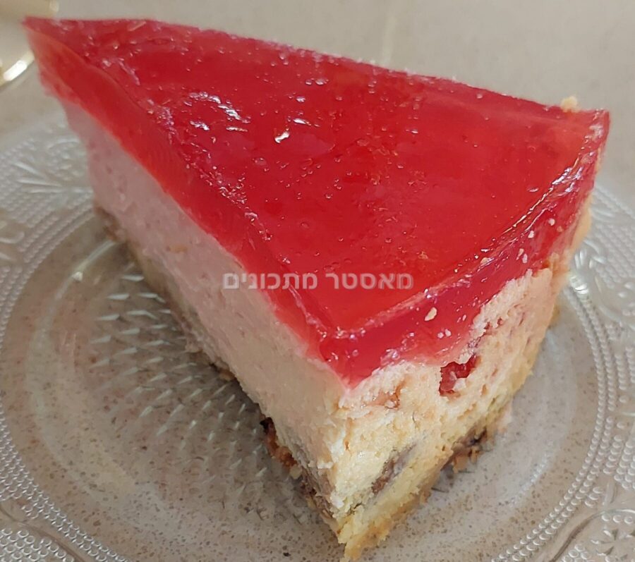 עוגת גבינה אפוייה עם פודינג פירות יער