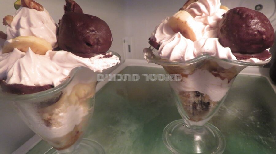 קינוח…פרורי עוגת סברינה/ עוגת סולת שקדים