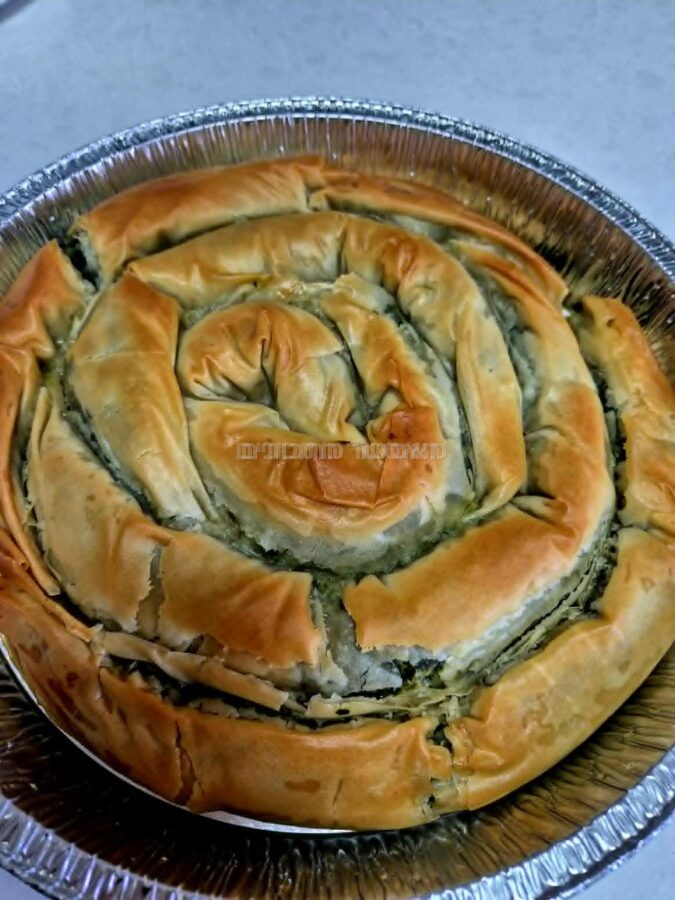 מאפה פילו במילוי תרד