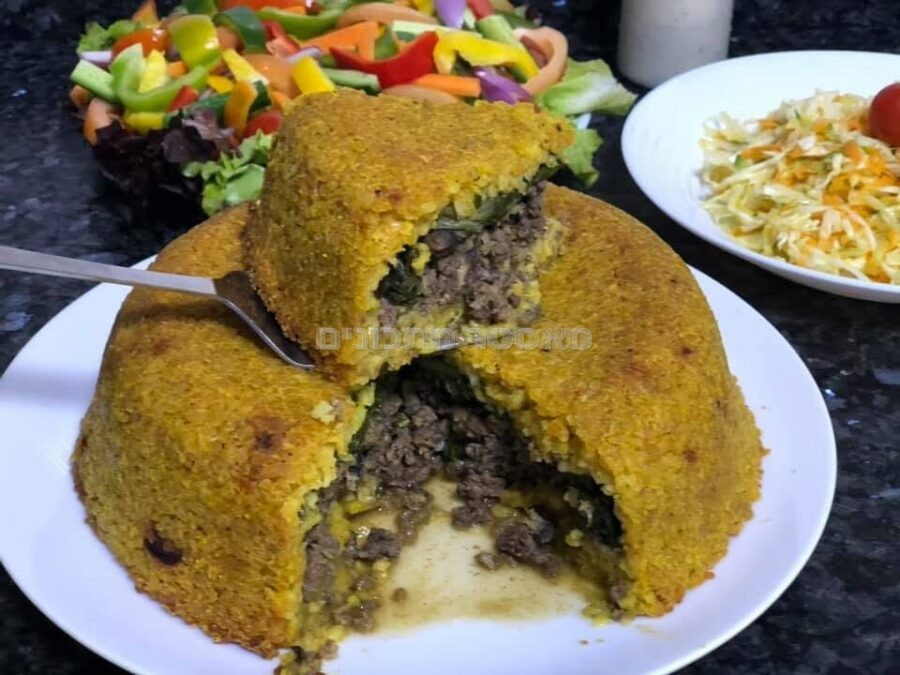 עוגת בורגול אפויה במילוי בשר