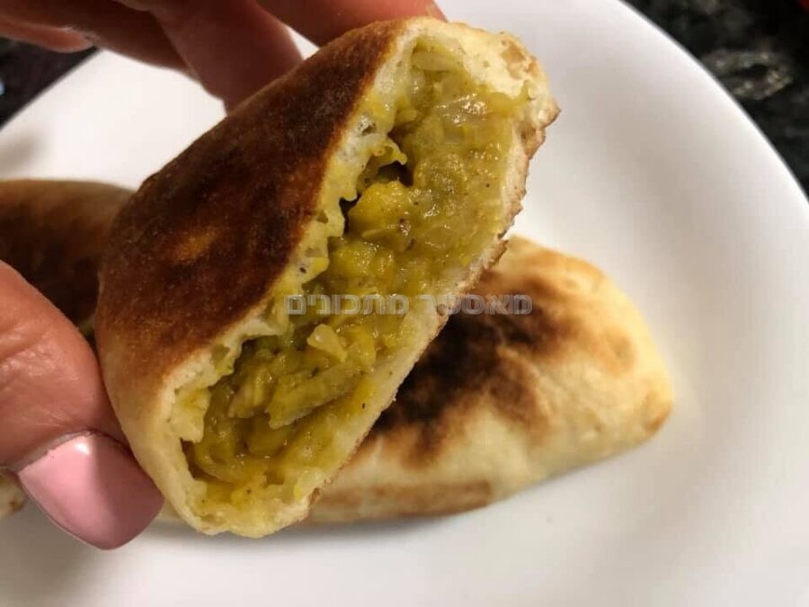 סמבוסק במילוי חומוס פיקנטי