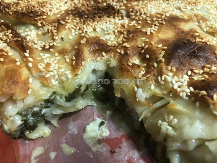 בורקס מים (סו בורק) במילוי תרד וגבינה