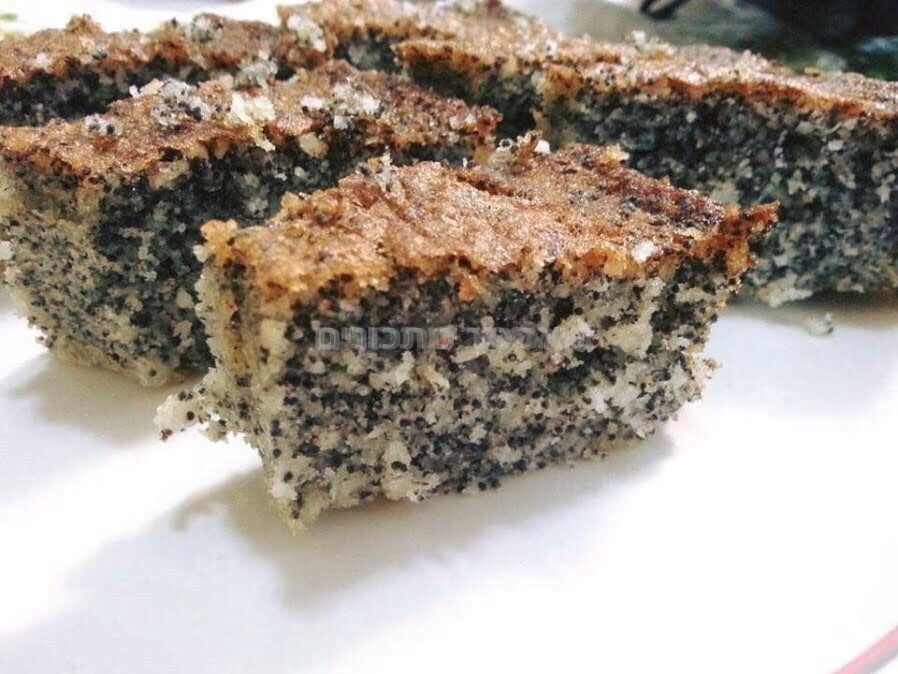 עוגת פרג בחושה קלה ונהדרת