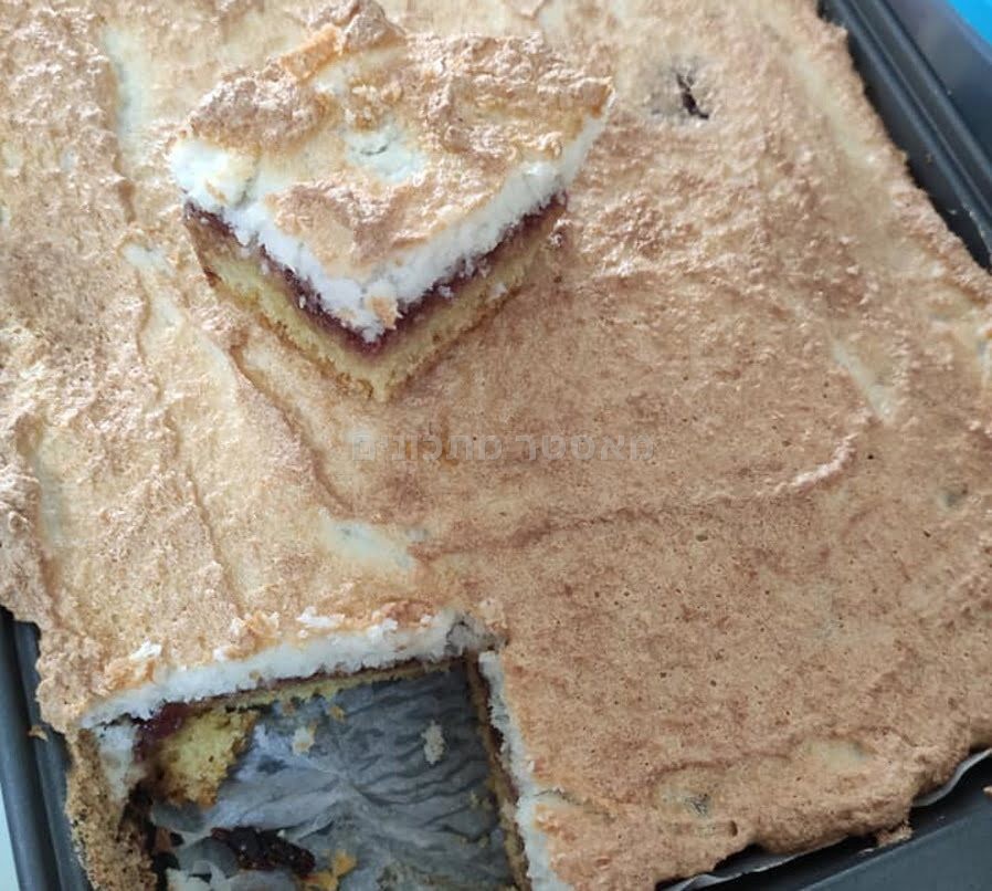 עוגת קוקוס עם ריבה