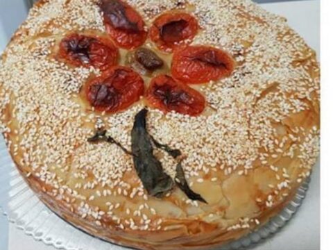 מאפה פילו וגבינות בשכבות