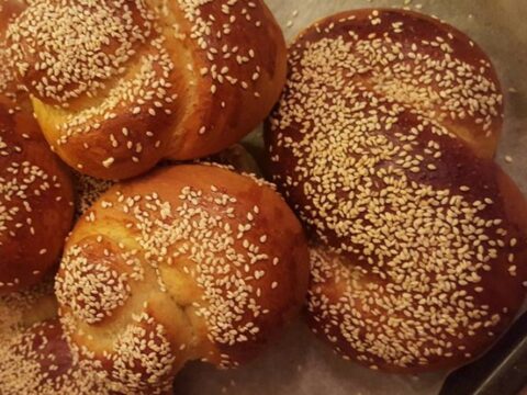 לחמניות עם שומשום