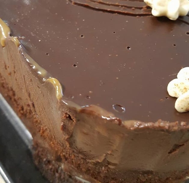 עוגת שוקולד בניחוח רום ללא מיקסר